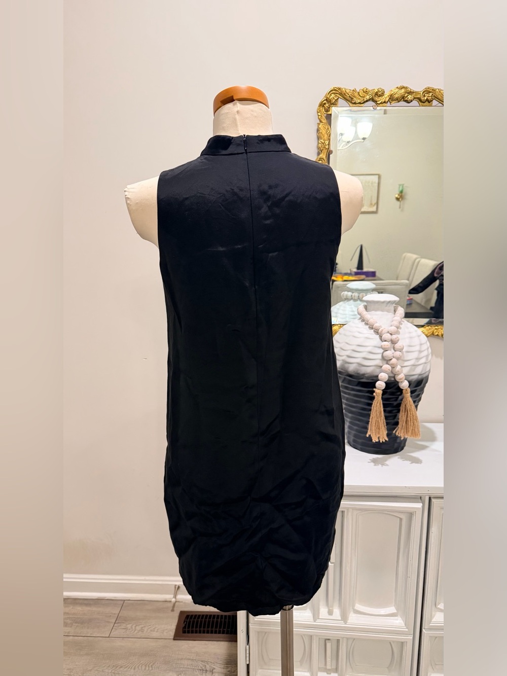 Black Sleeveless Shift Dress with Yellow Floral Embroidery — Women - Picture 4 of 13